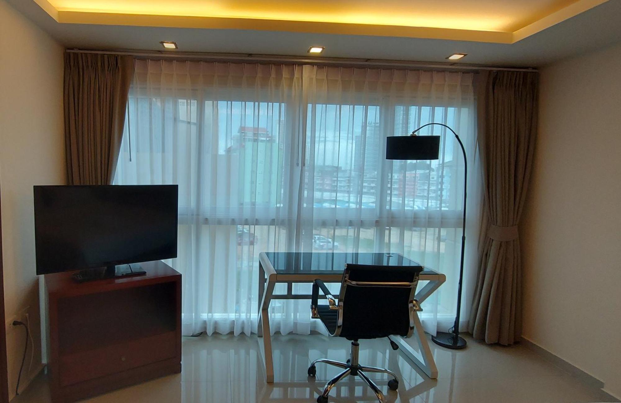 Garden - 2br Suite, 76sqm Apartemen
